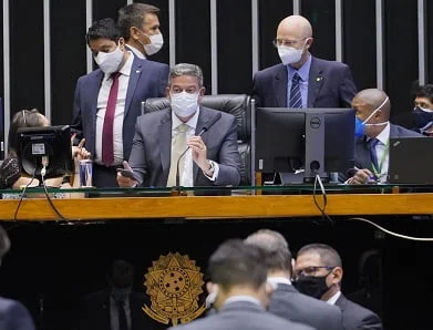 Votação de propostas. Presidente da Câmara, Arthur Lira (PP - AL) Votação de proposta