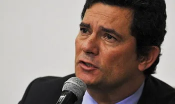 O ministro da Justiça e Segurança Pública, Sergio Moro, fala à imprensa