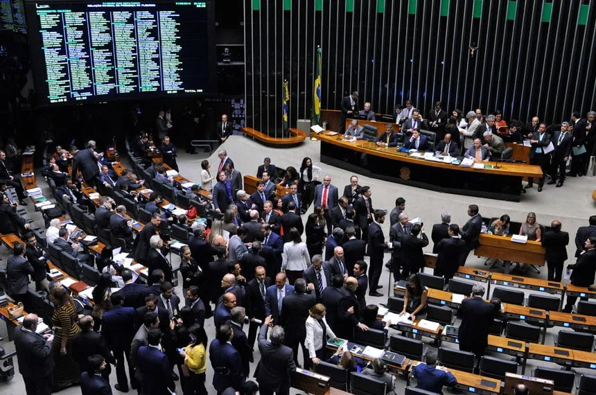 Criação de banco de dados público de agressores de mulheres é aprovado pela Câmara