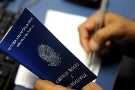 EMPREGOS Prefeitura de Salvador oferta 130 vagas em cursos.
