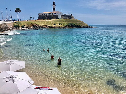 Corpo de mergulhador é encontrado na Praia da Barra.