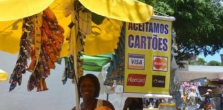 Prefeitura de Salvador anuncia cadastramento online para ambulantes trabalharem nas festas populares