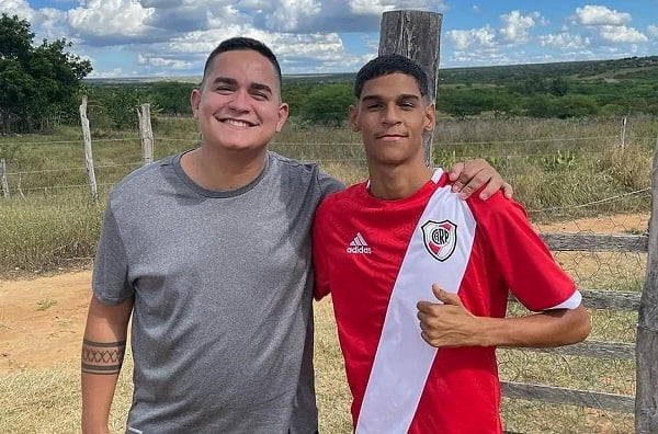 csm_luva_e_allan_jesus_