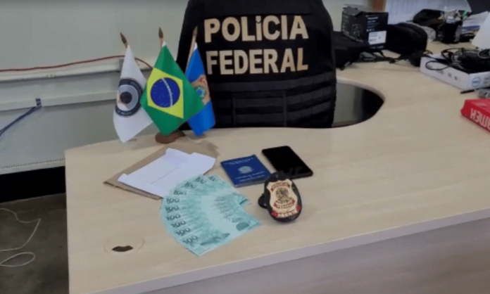 apreende-dinheiro-falso-correios