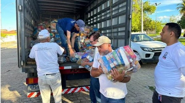 Doação de alimento na Bahia GOV