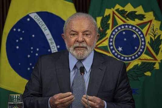 Lula se reunirá com reitores de universidades federais para discussão sobre greve