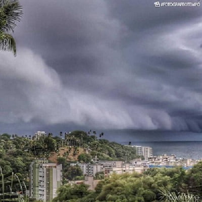 Fortes chuvas atingem Salvador.