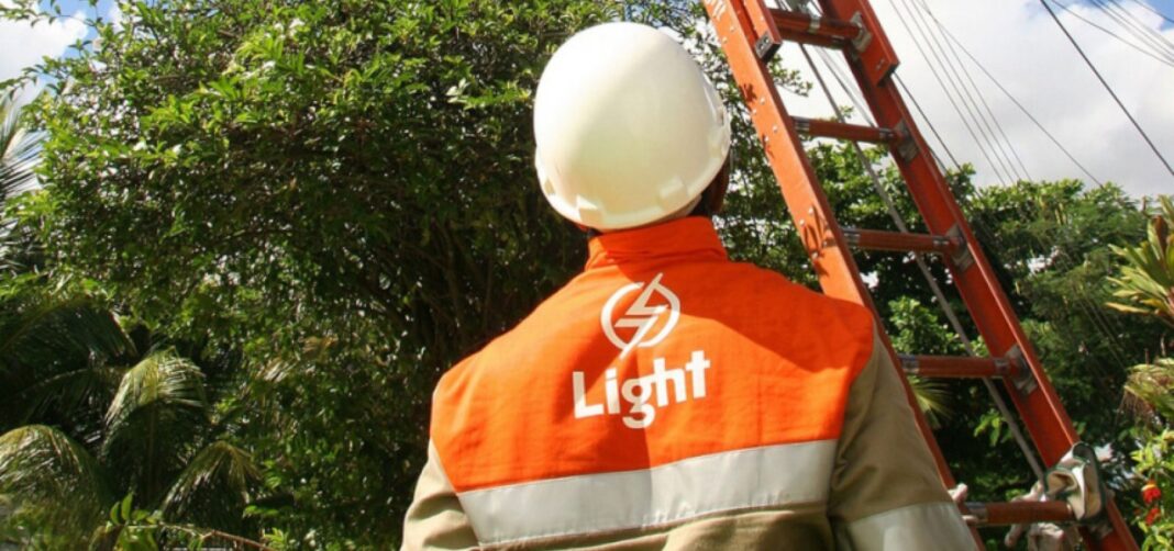 136302,justica-aceita-pedido-de-recuperacao-judicial-da-light-3