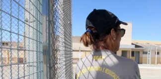 287 vagas de concurso público para agentes penitenciários com salários de R$4 mil são anunciadas pelo governo da Bahia