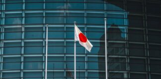 Terremoto atinge a costa leste do Japão.