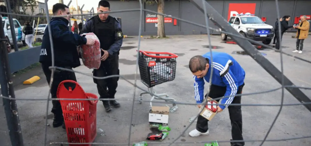 140225,argentina-vive-onda-de-saques-a-lojas-e-supermercados-3