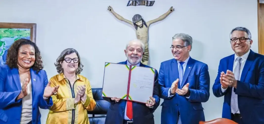 142914,lula-sanciona-lei-que-reconhece-forro-como-manifestacao-cultural-do-brasil-3