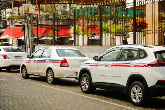 Salvador: Taxistas aprovados em edital já podem atuar
