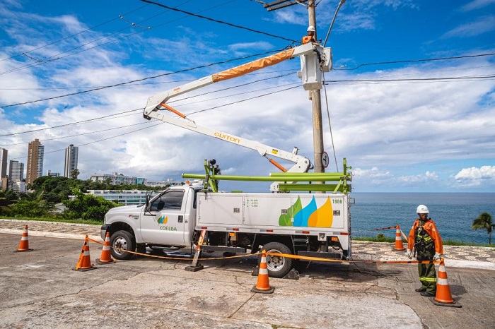 Ao menos 30 bairros de Salvador registram falta de energia elétrica