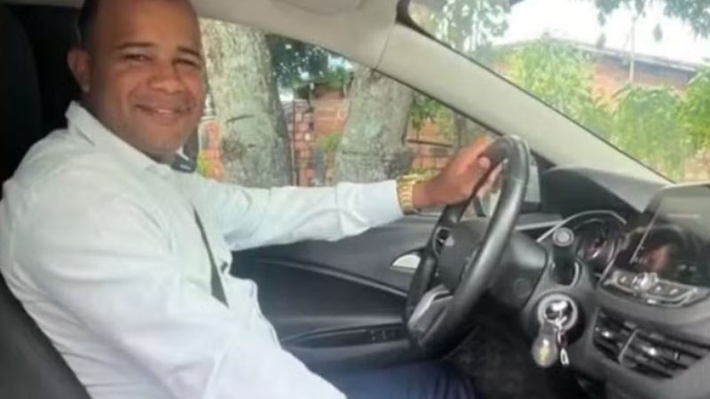 Carro foi localizada incendiado, taxista segue desaparecido.