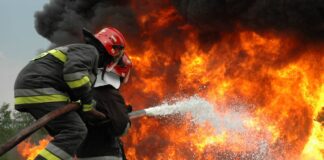 Cabula: 4 veículos pegaram fogo na madrugada