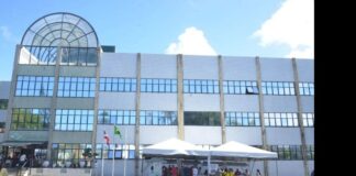 Sede do INCRA na Bahia é fechada por servidores