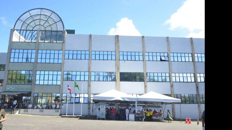 Sede do INCRA na Bahia é fechada por servidores