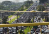 Avenida Paralela: manifestação causa engarrafamento de 3 km