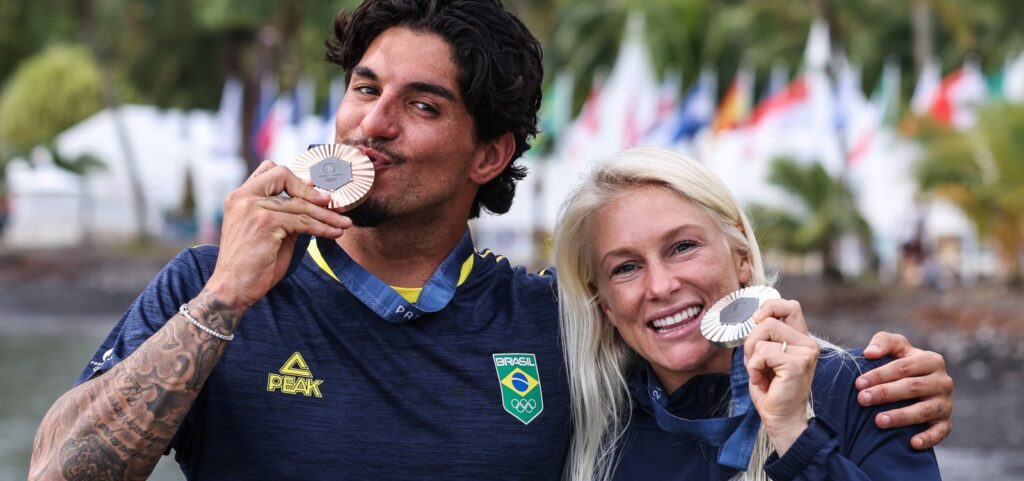 Olímpiadas: Brasil segue em 17º lugar no quadro de medalhas após conquistas no surfe