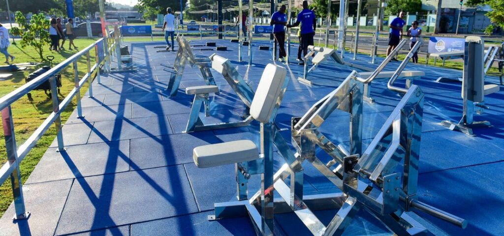 Primeira academia pública com aulas de crossfit do país é inaugurada em Salvador