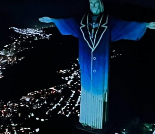 Homenagem: Cristo Redentor aparece “vestido” de Silvio Santos