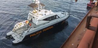 5 imigrantes clandestinos são resgatados pela PF em navio no Rio de Janeiro