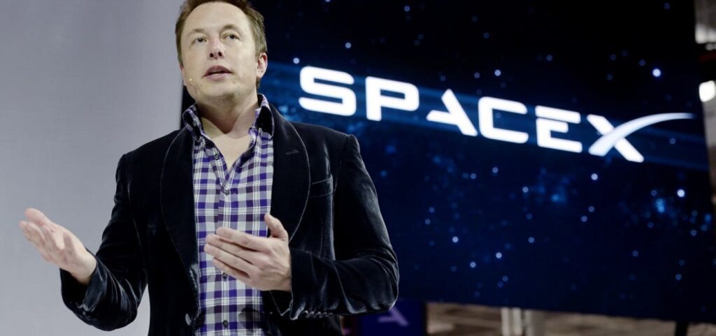 De acordo com jornal, SpaceX retirou funcionários do Brasil