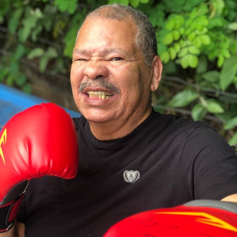 O adeus a Maguila: Ícone do boxe brasileiro morre aos 66 anos