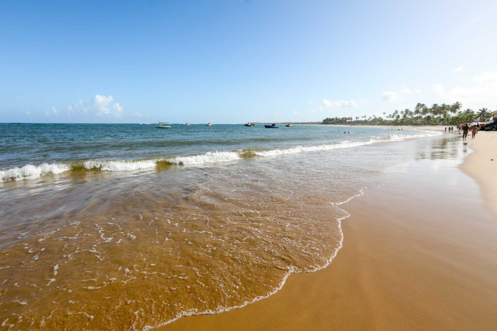 Guarajuba: 2 homens morrem por afogamento na praia