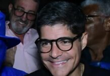 ACM neto lidera disputa para governo da Bahia