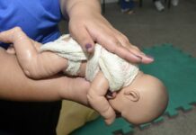 Alunos da rede municipal de ensino recebem capacitação em primeiros socorros por meio do Programa Defesa Civil nas Escolas